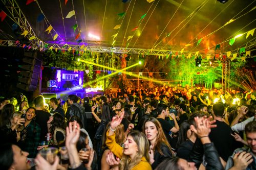 STORM apresenta: de Kombi no Arrayeah!